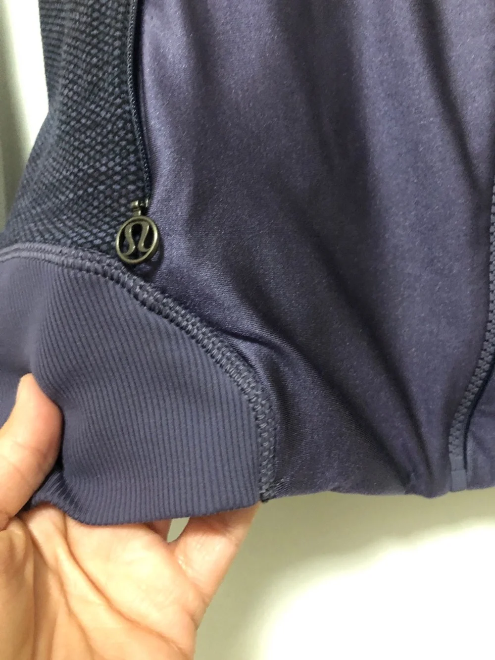 LULULEMON Emerge Renewed Jacket Nightfall - Women's S NWOT - Picture 7 of 9